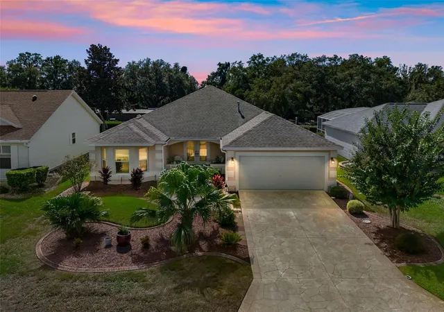 Single family home for sale at 3516 Whiting Way, THE VILLAGES, FL 32162 | MLS# G5119398