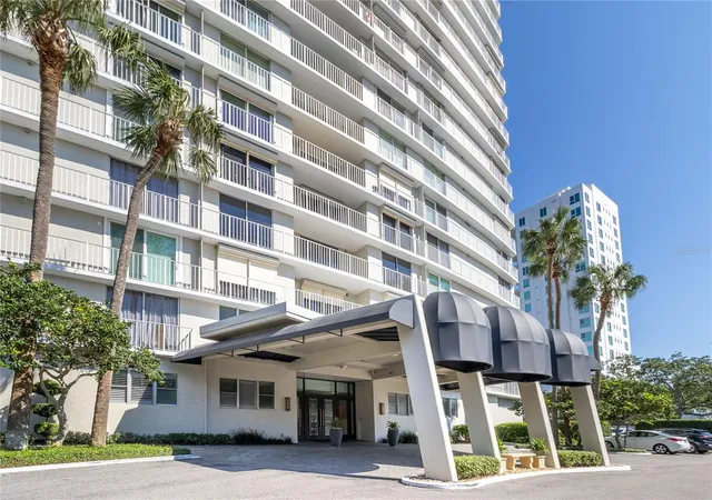 Photo 1 of Condo for sale at 2611 Bayshore Blvd #205, Tampa, FL 33629 | MLS# TB8560749 | Listing updated on 2026-10-23