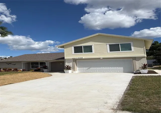 Photo 1 of Single family home for sale at 12300 Quail Run Row, Hudson, FL 34667 | MLS# W7890566 | Listing updated on 2026-10-23