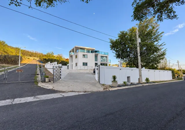 Photo 2 of Single family home for sale at 4 Remanso De La Parguera, Lajas, PR 00667 | MLS# PR9125193 | Listing updated on 2026-10-23