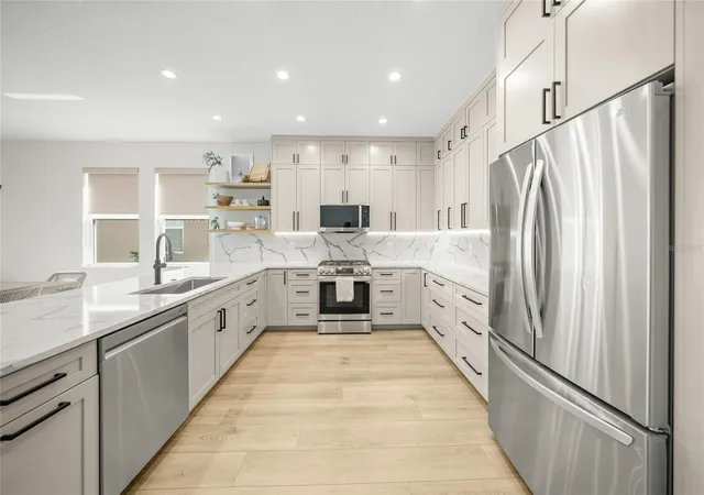 Photo 3 of Single family home for sale at 4707 Garden Arbor Way, Bradenton, FL 34203 | MLS# A4710561 | Listing updated on 2026-10-29