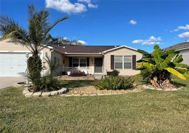 Photo 1 of Single family home for sale at 1657 Latta Ct, The Villages, FL 32162 | MLS# OM734536 | Listing updated on 2026-10-29