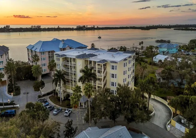 Photo 1 of Condo for sale at 232 Hidden Bay Dr #303, Osprey, FL 34229 | MLS# A4710562 | Listing updated on 2026-10-23