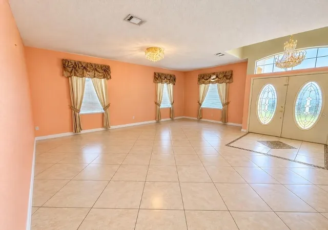 Photo 3 of Single family home for sale at 8166 Woodvine Cir, Lakeland, FL 33810 | MLS# L4965993 | Listing updated on 2026-10-24