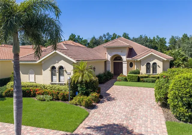 Photo 1 of Single family home for sale at 6918 Brier Crk Ct, Lakewood Ranch, FL 34202 | MLS# A4710563 | Listing updated on 2026-10-27