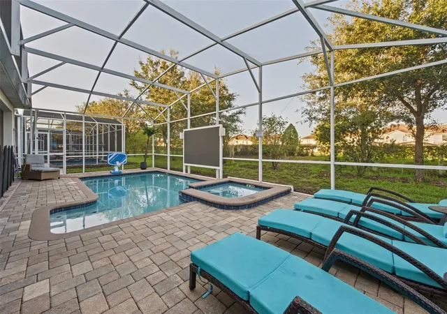 Photo 2 of Single family home for sale at 1540 Maidstone Ct, Davenport, FL 33896 | MLS# O6452097 | Listing updated on 2026-10-26