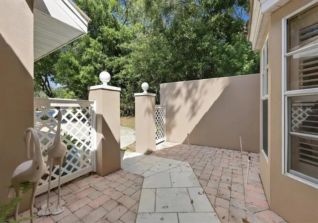 Photo 4 of House for sale at 572 Clubside Cir #34, Venice, FL 34293 | MLS# N6146314 | Listing updated on 2026-10-31