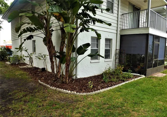 Photo 3 of Condo for sale at 10800 Us Hwy 19 N #110, Pinellas Park, FL 33782 | MLS# A4710566 | Listing updated on 2026-10-23