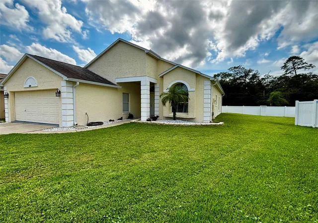 Photo 3 of Single family home for sale at 608 Turnstone Tr, New Smyrna Beach, FL 32168 | MLS# TB8560779 | Listing updated on 2026-10-23