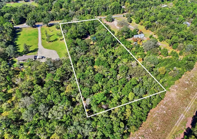 Photo 3 of Single family home for sale at 3228 Sw Wilson Springs Rd, Fort White, FL 32038 | MLS# GC544389 | Listing updated on 2026-10-23
