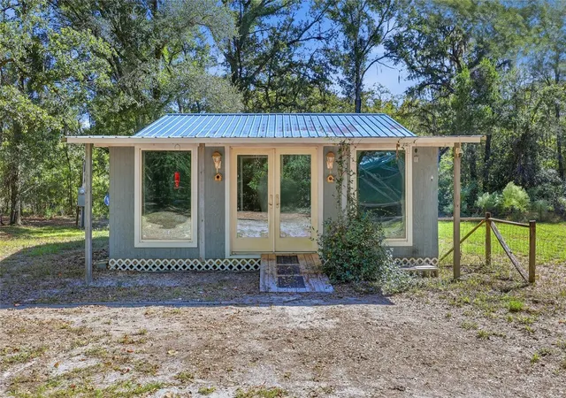 Photo 4 of Single family home for sale at 3228 SW Wilson Springs Rd, Fort White, FL 32038 | MLS# GC544389 | Listing updated on 2026-10-23