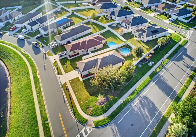 Photo 2 of Single family home for sale at 3000 Lakes Crst Ave, St Cloud, FL 34772 | MLS# S5160062 | Listing updated on 2026-10-24