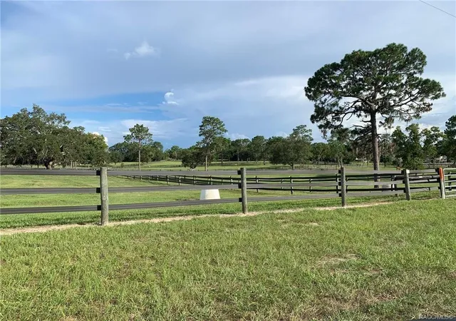 Photo 4 of Single family home for sale at 4981 N Mulberry Loop, Beverly Hills, FL 34465 | MLS# OM734544 | Listing updated on 2026-10-23