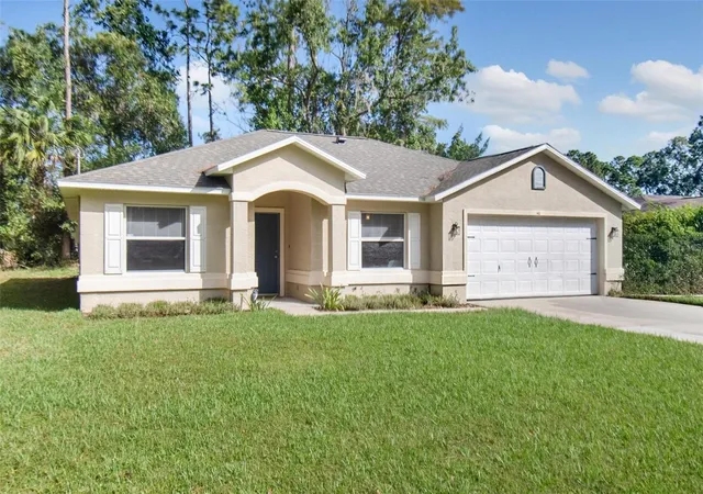 Photo 3 of Single family home for sale at 40 Rymer Ln, Palm Coast, FL 32164 | MLS# FC322317 | Listing updated on 2026-10-24