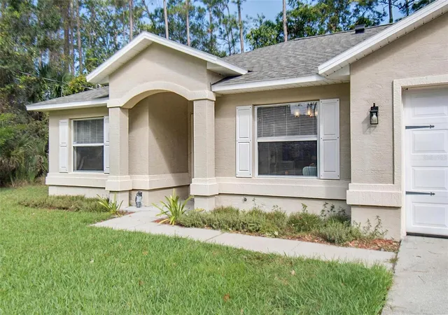 Photo 3 of Single family home for sale at 40 Rymer Ln, Palm Coast, FL 32164 | MLS# FC322317 | Listing updated on 2026-10-24