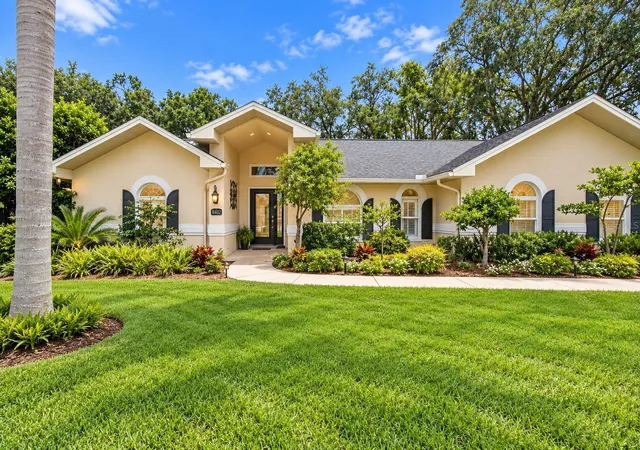 Photo 1 of Single family home for sale at 2202 Glen Mist Dr, Valrico, FL 33594 | MLS# TB8560817 | Listing updated on 2026-10-29