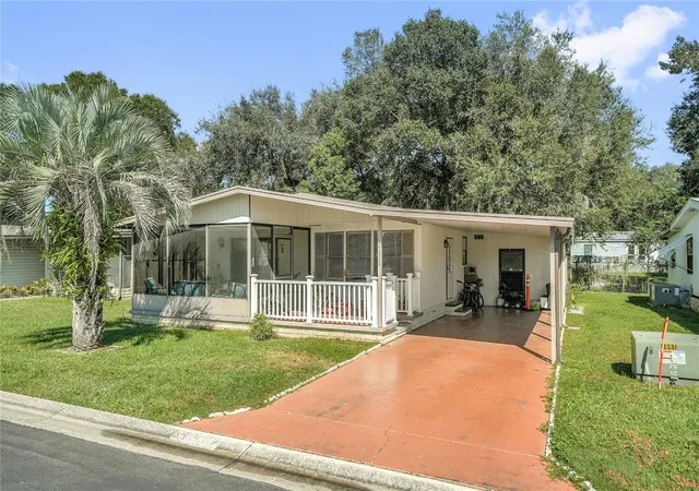 Photo 1 of Manufactured home for sale at 34405 Countryside Dr, Wesley Chapel, FL 33543 | MLS# S5160070 | Listing updated on 2026-10-23