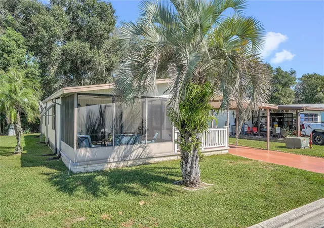 Photo 3 of Manufactured home for sale at 34405 Countryside Dr, Wesley Chapel, FL 33543 | MLS# S5160070 | Listing updated on 2026-10-23