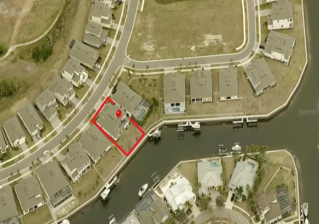 Photo 1 of Single family home for sale at 958 Signet Dr, Apollo Beach, FL 33572 | MLS# W7890574 | Listing updated on 2026-10-25