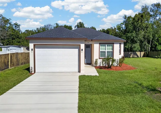Photo 1 of Single family home for sale at 301 Magnolia St, Altamonte Springs, FL 32701 | MLS# O6452152 | Listing updated on 2026-10-23