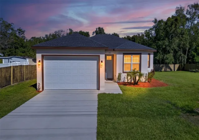 Photo 3 of Single family home for sale at 301 Magnolia St, Altamonte Springs, FL 32701 | MLS# O6452152 | Listing updated on 2026-10-23
