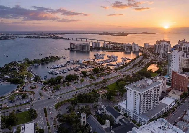 Photo 2 of Condo for sale at 101 S Gulfstream Ave #5G, Sarasota, FL 34236 | MLS# A4710588 | Listing updated on 2026-10-23