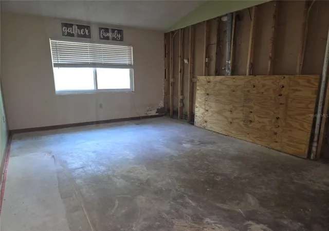 Photo 4 of Single family home for sale at 1246 Waffle St SE, Palm Bay, FL 32909 | MLS# P4940250 | Listing updated on 2026-10-23