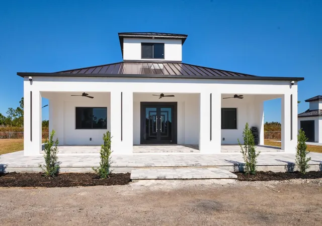 Photo 1 of Single family home for sale at 30000 Bermont Rd, Punta Gorda, FL 33982 | MLS# C7532402 | Listing updated on 2026-10-23