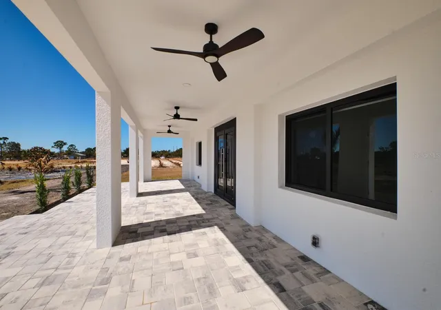 Photo 4 of Single family home for sale at 30000 Bermont Rd, Punta Gorda, FL 33982 | MLS# C7532402 | Listing updated on 2026-10-23