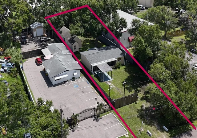 Photo 2 of Single family home for sale at 4617 N Clark Ave, Tampa, FL 33614 | MLS# TB8560848 | Listing updated on 2026-10-23