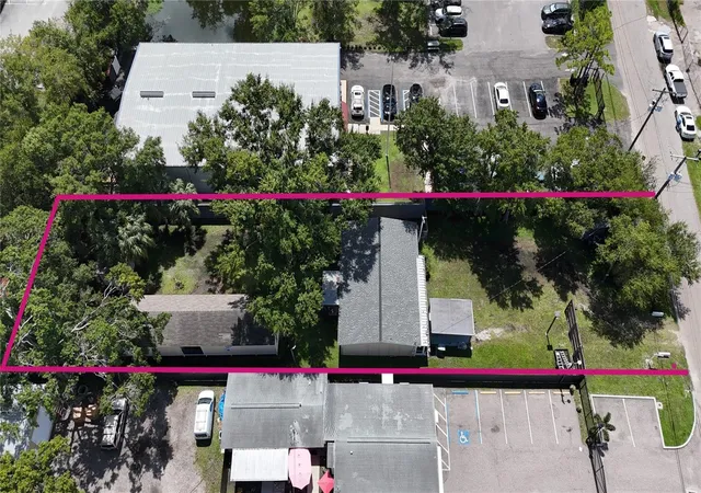 Photo 4 of Single family home for sale at 4617 N Clark Ave, Tampa, FL 33614 | MLS# TB8560848 | Listing updated on 2026-10-23