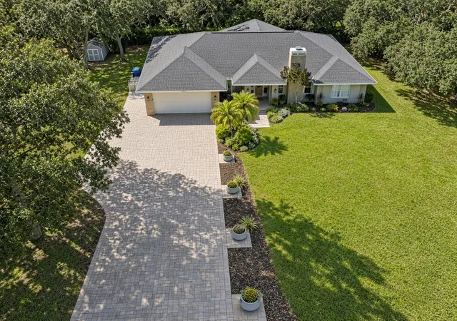 Single family home for sale at 13604 3rd Avenue E, BRADENTON, FL 34212 | MLS# A4710594