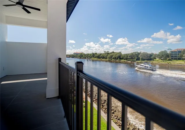 Photo 4 of Single family home for sale at 298 Yacht Harbor Dr, Palm Coast, FL 32137 | MLS# O6452180 | Listing updated on 2026-10-30