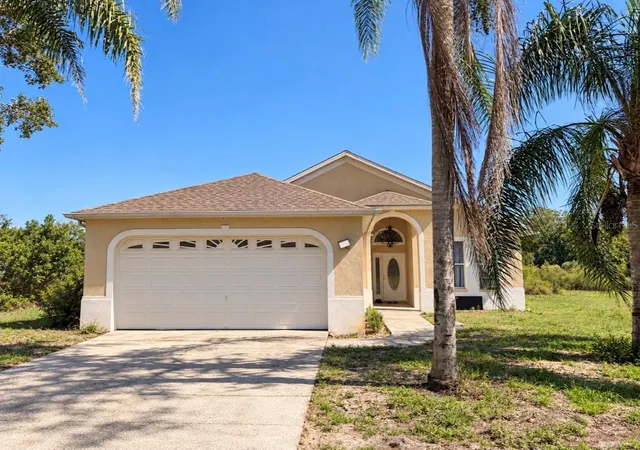 Photo 3 of Single family home for sale at 426 Diamond Acres Rd, Davenport, FL 33837 | MLS# O6452185 | Listing updated on 2026-10-23