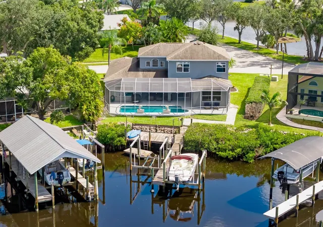 Photo 1 of Single family home for sale at 124 41st Circle E, Bradenton, FL 34208 | MLS# A4710597 | Listing updated on 2026-10-24