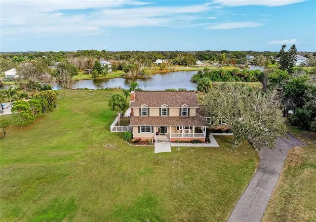 Photo 3 of Single family home for sale at 1914 24th Avenue W, Palmetto, FL 34221 | MLS# A4710598 | Listing updated on 2026-10-23