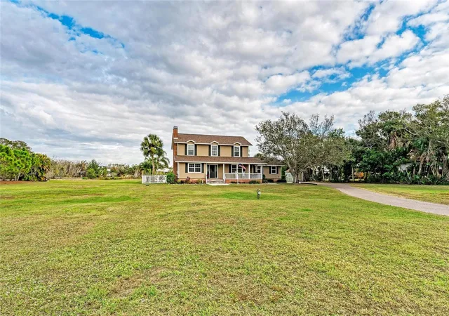 Photo 3 of Single family home for sale at 1914 24th Avenue W, Palmetto, FL 34221 | MLS# A4710598 | Listing updated on 2026-10-23