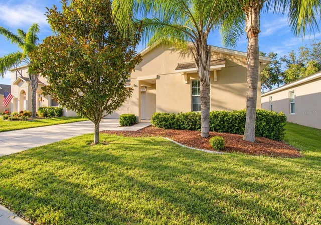 Photo 3 of Single family home for sale at 3808 Kearsney Abbey Cir, Dover, FL 33527 | MLS# TB8560862 | Listing updated on 2026-10-23
