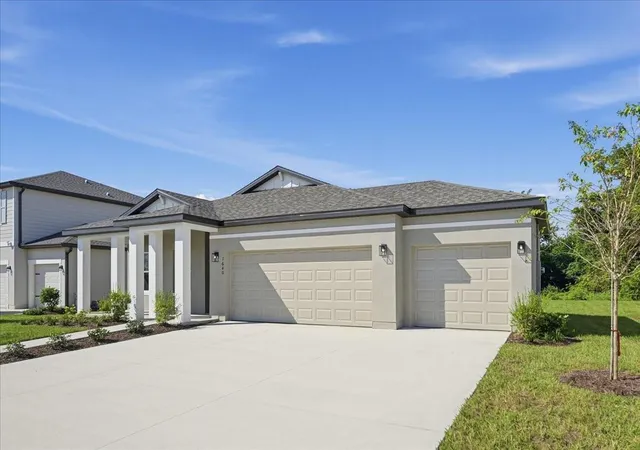 Photo 1 of Single family home for sale at 1640 Cane Bamboo Dr, St Cloud, FL 34771 | MLS# O6452193 | Listing updated on 2026-10-25