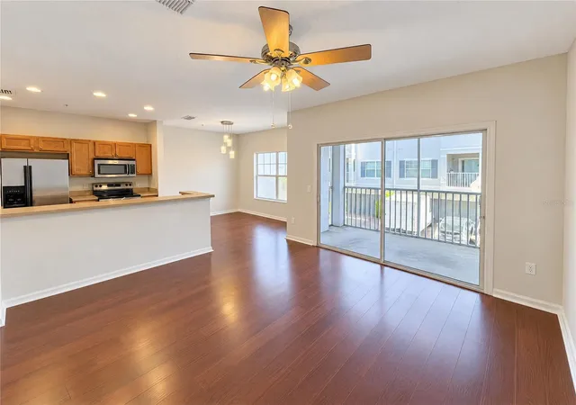 Photo 3 of Condo for sale at 2334 Grand Central Pkwy #9, Orlando, FL 32839 | MLS# O6452194 | Listing updated on 2026-10-23