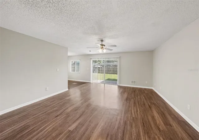 Photo 2 of Single family home for sale at 1201 Baronwood Pl, Brandon, FL 33510 | MLS# O6452197 | Listing updated on 2026-10-28