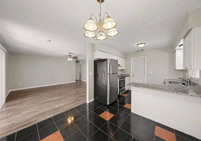 Photo 3 of Single family home for sale at 1201 Baronwood Pl, Brandon, FL 33510 | MLS# O6452197 | Listing updated on 2026-10-28