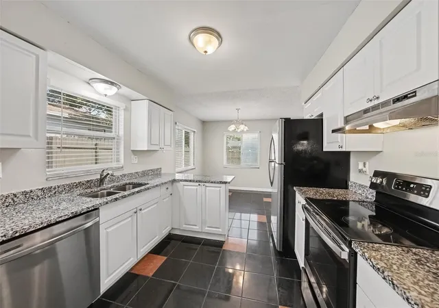 Photo 4 of Single family home for sale at 1201 Baronwood Pl, Brandon, FL 33510 | MLS# O6452197 | Listing updated on 2026-10-28