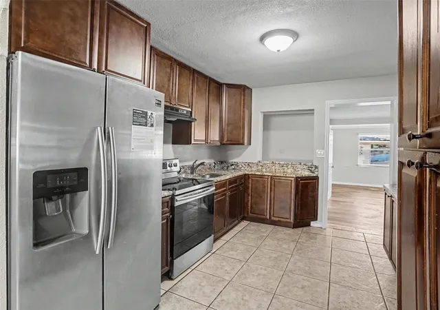 Photo 4 of Single family home for sale at 4103 S Nashville Ave, Orlando, FL 32839 | MLS# O6452198 | Listing updated on 2026-10-28