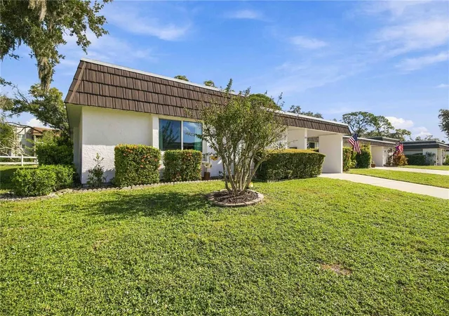 Photo 2 of House for sale at 1272 Belleflower St #128, Sarasota, FL 34232 | MLS# A4710602 | Listing updated on 2026-10-30