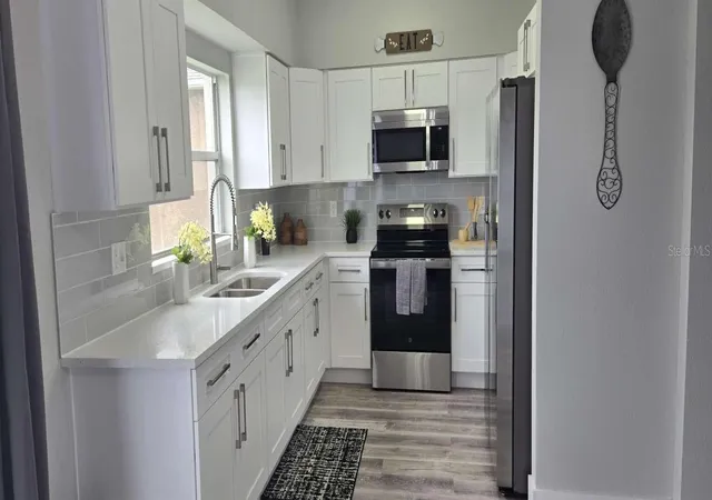 Photo 2 of Single family home for sale at 2462 Harrison Pl Blvd, Lakeland, FL 33810 | MLS# TB8560887 | Listing updated on 2026-10-26