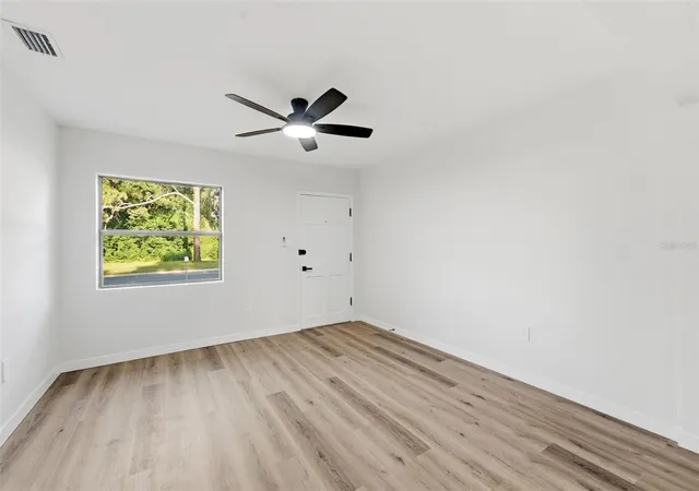 Photo 4 of Single family home for sale at 2209 Cordova Dr, Sanford, FL 32771 | MLS# TB8560891 | Listing updated on 2026-10-29