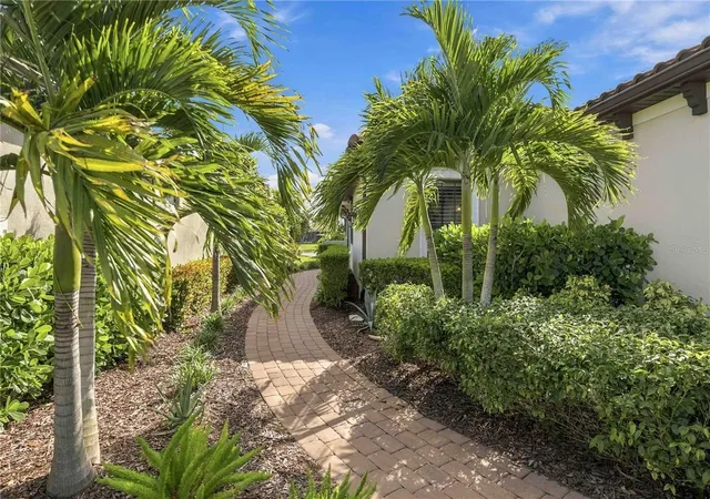 Photo 3 of Single family home for sale at 5705 Puccini St, Nokomis, FL 34275 | MLS# N6146322 | Listing updated on 2026-10-29