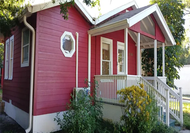 Photo 2 of Single family home for sale at 1549 S Prospect Ave, Clearwater, FL 33756 | MLS# TB8560895 | Listing updated on 2026-10-23