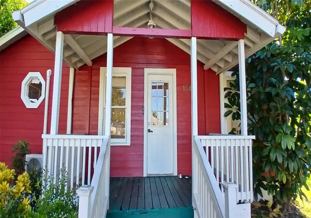 Photo 3 of Single family home for sale at 1549 S Prospect Ave, Clearwater, FL 33756 | MLS# TB8560895 | Listing updated on 2026-10-23